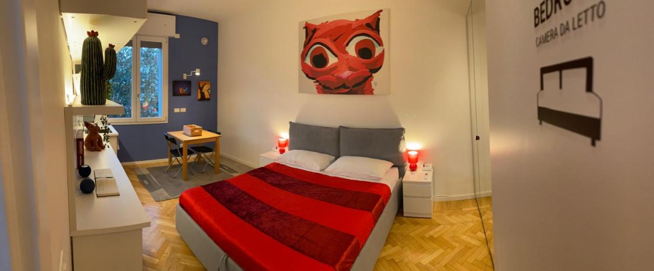 Tra Le Torri B&B - Ampia Stanza Privata In Appartamento Con Bagno Privato Accessibile Da Corridoio 博洛尼亚 外观 照片